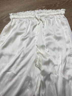 Chelsea & Violet Size Medium Buttery Ivory Linen Crepe Drawstring Vacation Pants